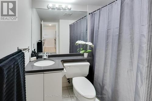 2012 - 10 Queens Quay W, Toronto C01, ON - Indoor Photo Showing Bathroom