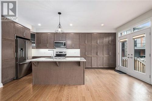 525 Pimiwidon Street, Ottawa, ON - Indoor Photo Showing Kitchen With Upgraded Kitchen