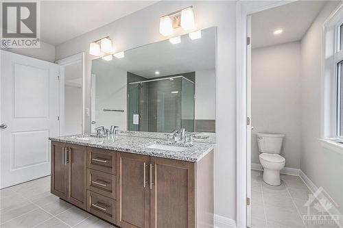 525 Pimiwidon Street, Ottawa, ON - Indoor Photo Showing Bathroom