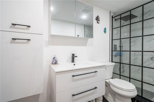 700 Dynes Road|Unit #1106, Burlington, ON - Indoor Photo Showing Bathroom