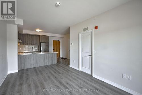 613 - 121 Highway 8 Road, Hamilton, ON - Indoor Photo Showing Kitchen