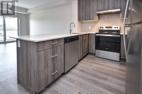 613 - 121 Highway 8 Road, Hamilton, ON - Indoor Photo Showing Kitchen With Stainless Steel Kitchen