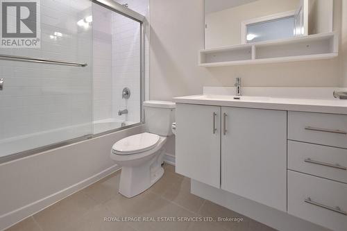 613 - 121 Highway 8 Road, Hamilton, ON - Indoor Photo Showing Bathroom