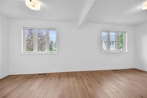 2170 Birchleaf Lane, Burlington, ON - Indoor Photo Showing Other Room