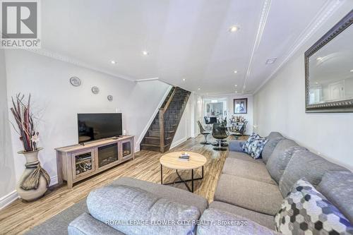 23 Failsworth Avenue, Toronto W03, ON - Indoor Photo Showing Living Room