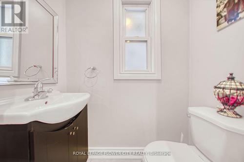 23 Failsworth Avenue, Toronto (Keelesdale-Eglinton West), ON - Indoor Photo Showing Bathroom