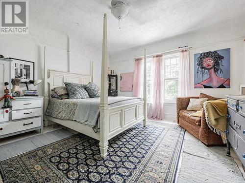 65 Albert Street N, Kawartha Lakes, ON - Indoor Photo Showing Bedroom