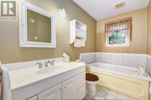 34 South Maloney Street, Marmora And Lake, ON - Indoor Photo Showing Bathroom