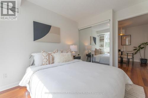 563 - 313 Richmond Street E, Toronto, ON - Indoor Photo Showing Bedroom