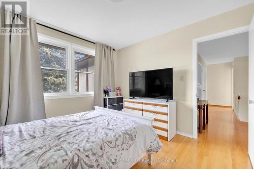 8 Charade Court, Toronto, ON - Indoor Photo Showing Bedroom