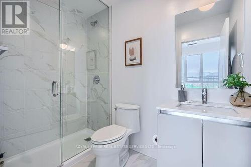 202 - 405 Dundas Street W, Oakville, ON - Indoor Photo Showing Bathroom