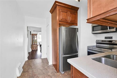 93 Fairfield Avenue, Hamilton, ON - Indoor Photo Showing Kitchen With Double Sink