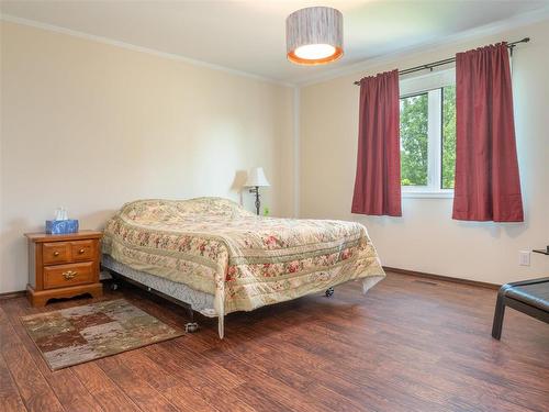 39092 34N Road, La Broquerie, MB - Indoor Photo Showing Bedroom