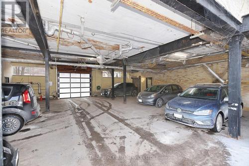 115 - 365 Dundas Street E, Toronto C08, ON - Indoor Photo Showing Garage