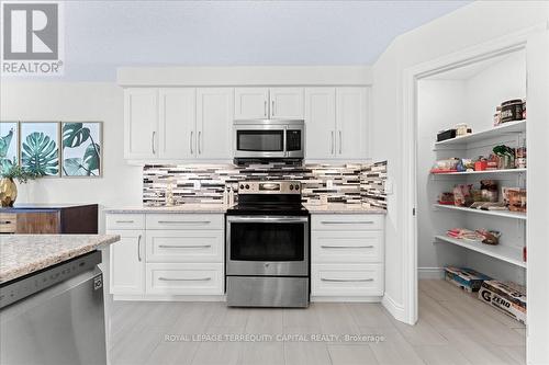 269 Woodway Trail, Norfolk (Simcoe), ON - Indoor Photo Showing Kitchen