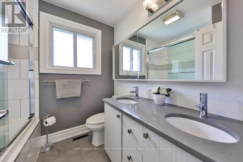 275 Chantenay Drive, Mississauga, ON - Indoor Photo Showing Bathroom