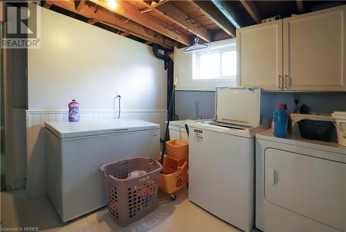 5 Birch Crescent, Temagami, ON - Indoor Photo Showing Laundry Room