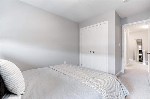 6 Aquarius Crescent, Hamilton, ON - Indoor Photo Showing Bedroom