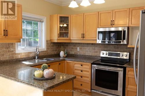 136 Van Scott Drive, Brampton, ON - Indoor Photo Showing Kitchen With Double Sink