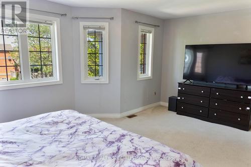136 Van Scott Drive, Brampton, ON - Indoor Photo Showing Bedroom