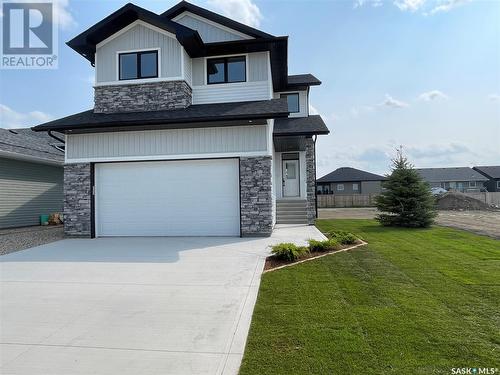 705 Sarazen Drive, Warman, SK - Outdoor