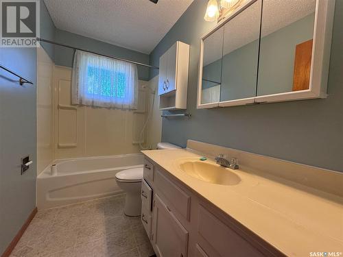 42 Shannon Street, Lanigan, SK - Indoor Photo Showing Bathroom