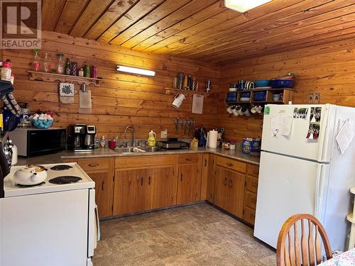 334 Lindsey Lane, Barrier Valley Rm No. 397, SK - Indoor Photo Showing Kitchen With Double Sink