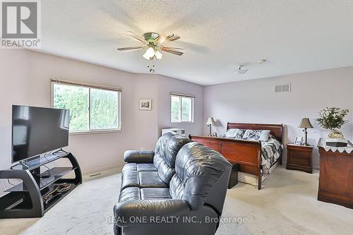 493 Sandalwood Court, Oshawa (Samac), ON - Indoor Photo Showing Bedroom