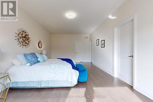 31 Causland Lane, Richmond Hill (Devonsleigh), ON - Indoor Photo Showing Bedroom