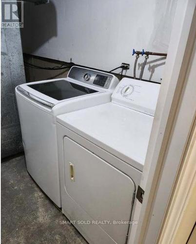 15 Neeland Road, Markham (Milliken Mills East), ON - Indoor Photo Showing Laundry Room