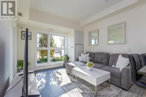 119 - 128 Grovewood Common, Oakville, ON - Indoor Photo Showing Living Room