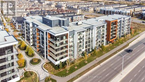 119 - 128 Grovewood Common, Oakville, ON - Outdoor