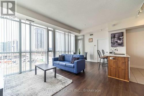 707 - 4099 Brickstone Mews, Mississauga, ON - Indoor Photo Showing Living Room