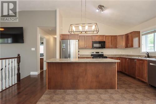 121 Bayside Crescent, Sudbury, ON - Indoor Photo Showing Kitchen