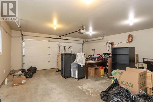 121 Bayside Crescent, Sudbury, ON - Indoor Photo Showing Garage