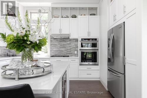 41 Clubhouse Drive, Huntsville, ON - Indoor Photo Showing Kitchen