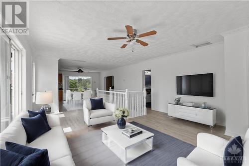 3948 Drouin Road, Clarence-Rockland, ON - Indoor Photo Showing Living Room