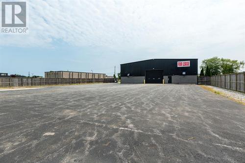 805 Upper Canada Drive, Sarnia, ON 