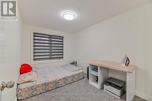 47 Greenbriar Road, Brampton, ON - Indoor Photo Showing Bedroom