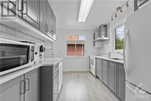 950 Woodroffe Avenue, Ottawa, ON - Indoor Photo Showing Kitchen