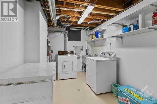 950 Woodroffe Avenue, Ottawa, ON - Indoor Photo Showing Laundry Room