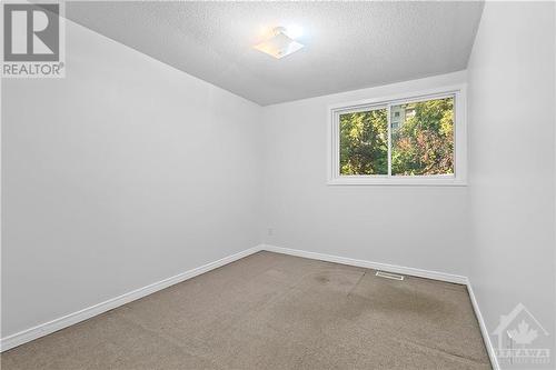 1474 Heatherington Road Unit#C, Ottawa, ON - Indoor Photo Showing Other Room