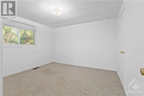 1474 Heatherington Road Unit#C, Ottawa, ON - Indoor Photo Showing Other Room