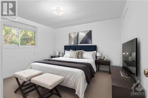 1474 Heatherington Road Unit#C, Ottawa, ON - Indoor Photo Showing Bedroom