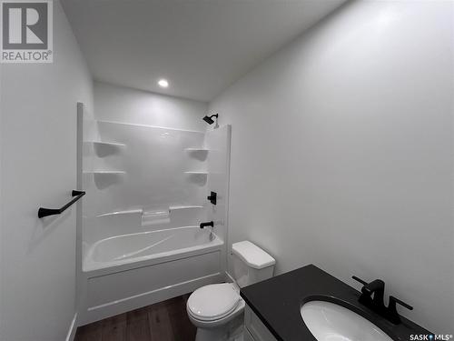 218 Kestrel Court, Rosthern, SK - Indoor Photo Showing Bathroom