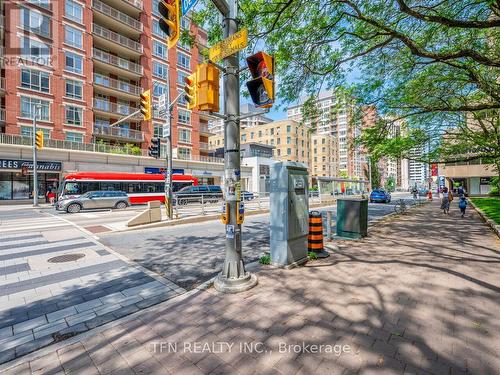 1701 - 63 St Clair Avenue W, Toronto C02, ON - 