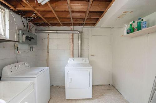 401 East 43Rd Street, Hamilton, ON - Indoor Photo Showing Laundry Room