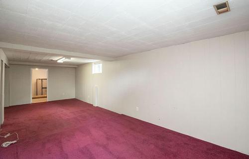 401 East 43Rd Street, Hamilton, ON - Indoor Photo Showing Other Room