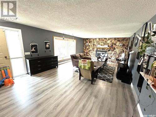 356 Eastview Street, Burstall, SK - Indoor