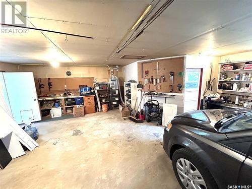 356 Eastview Street, Burstall, SK - Indoor Photo Showing Garage